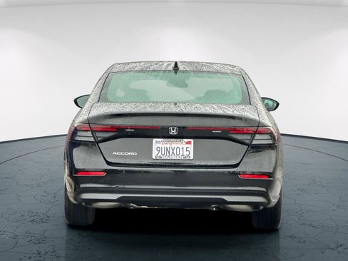 Certified 2025 Honda Accord SE image 5