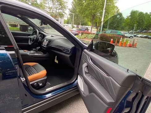 New 2024 Maserati Levante Trofeo image 39