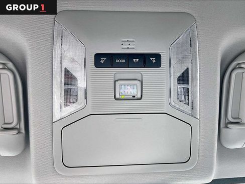 Used 2025 Toyota RAV4 XLE AWD/4WD image 34