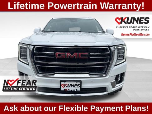 Used 2024 GMC Yukon SLT AWD/4WD image 11