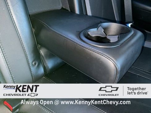 Used 2016 Dodge Challenger SXT Plus image 12