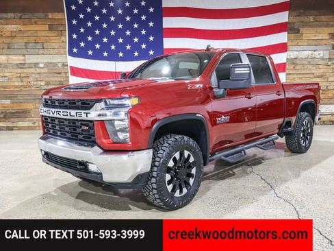 Used 2020 Chevrolet Silverado 2500 LT w/ Texas Edition image 12