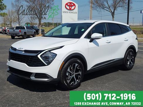 Used 2025 Kia Sportage EX image 1