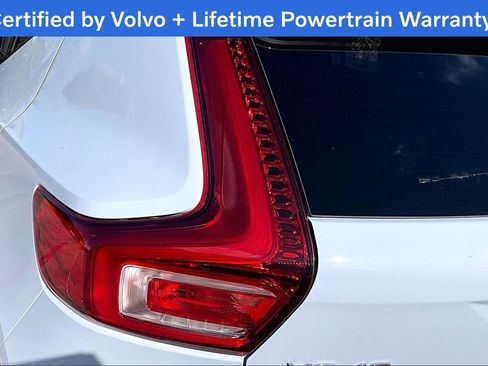 Certified 2025 Volvo XC40 B5 Plus image 39