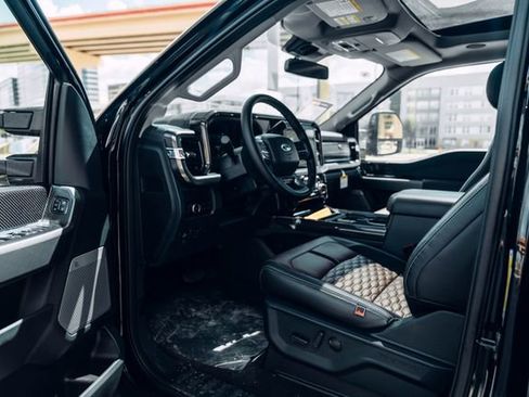 New 2026 Ford F250 Lariat w/ Black Appearance Package AWD/4WD image 15