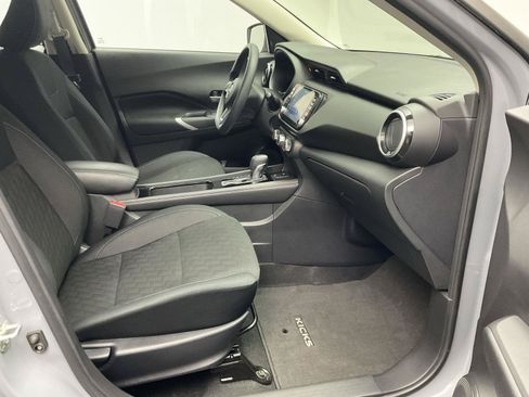 Used 2023 Nissan Kicks SV FWD image 22