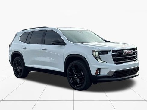 Used 2026 GMC Acadia Elevation w/ Elevation Premium Package FWD image 8