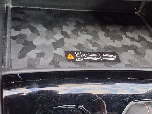 Used 2023 GMC Canyon AT4 w/ AT4 Premium Package image 12