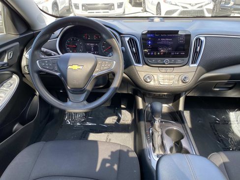 Used 2023 Chevrolet Malibu LT FWD image 10