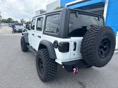 Used 2024 Jeep Wrangler Unlimited Sport AWD/4WD image 7