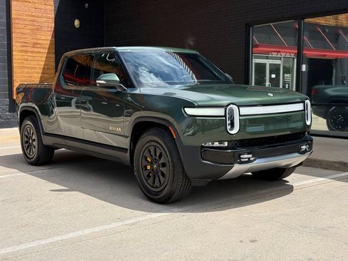 Used 2023 Rivian R1T Adventure AWD/4WD image 9