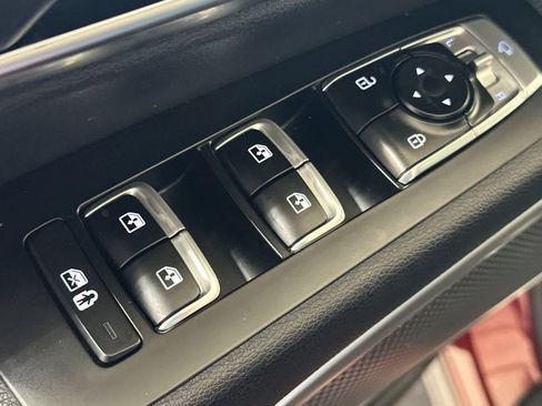 Used 2023 Kia Telluride EX w/ EX Captain's Chair Package FWD image 14