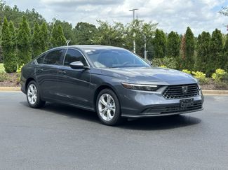 Used 2025 Honda Accord LX video 2