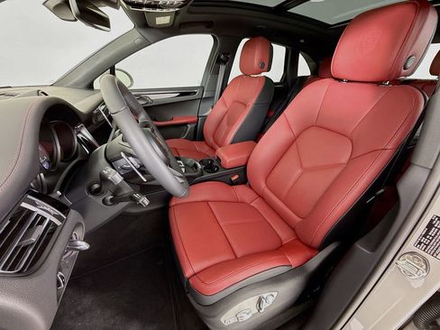 New 2026 Porsche Macan S image 5