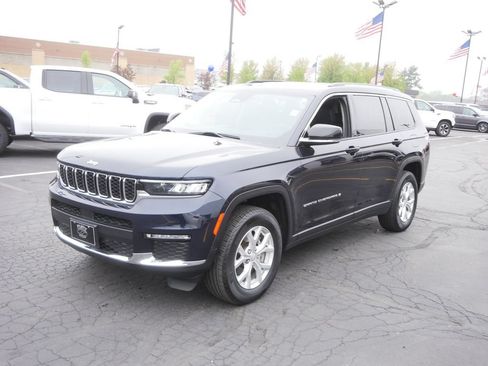 Used 2024 Jeep Grand Cherokee L Limited AWD/4WD image 7