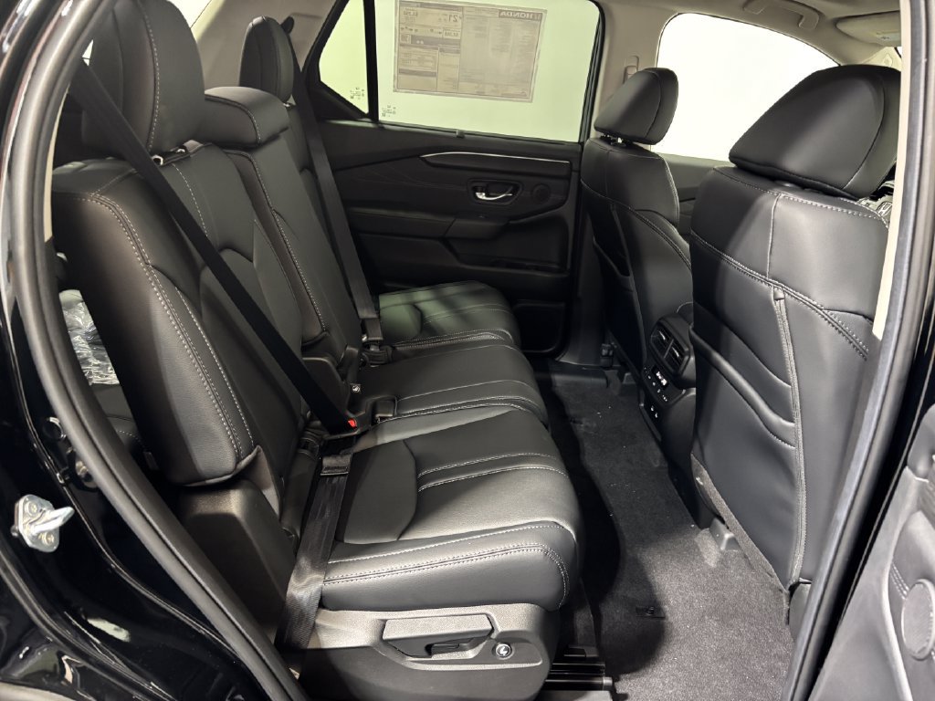 New 2026 Honda Pilot Touring image 14