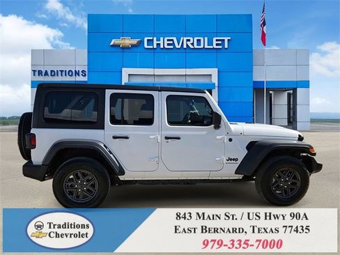 Used 2024 Jeep Wrangler Sport S image 9