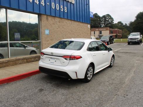 Used 2023 Toyota Corolla LE image 4