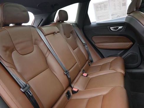Used 2023 Volvo XC60 B6 Ultimate w/ Climate Package AWD/4WD image 35