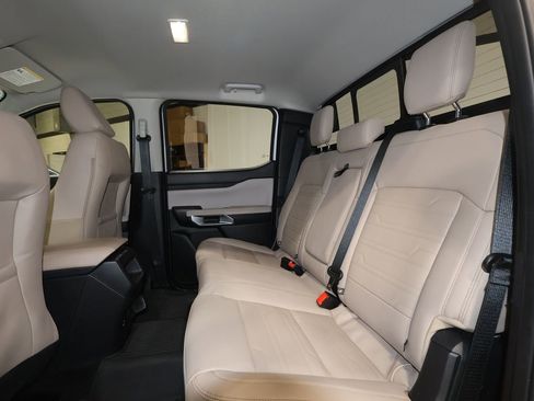 Used 2024 Ford Ranger Lariat w/ FX4 Off-Road Package image 25