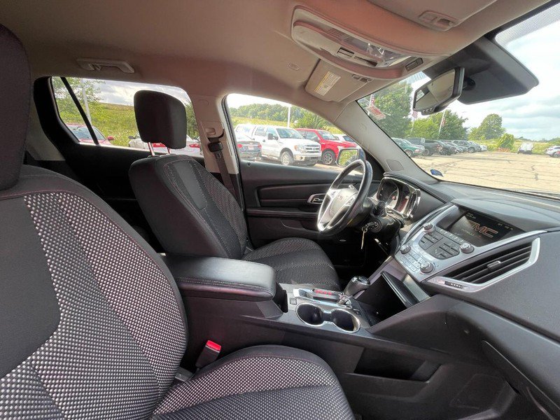 Used 2016 GMC Terrain SLE w/ Convenience Package AWD/4WD image 4
