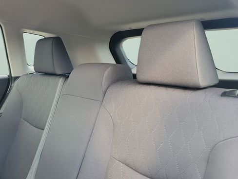 Used 2023 Toyota Corolla Cross LE image 10