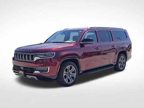 Used 2024 Jeep Wagoneer L Series II w/ Flexible Seating Group AWD/4WD image 6