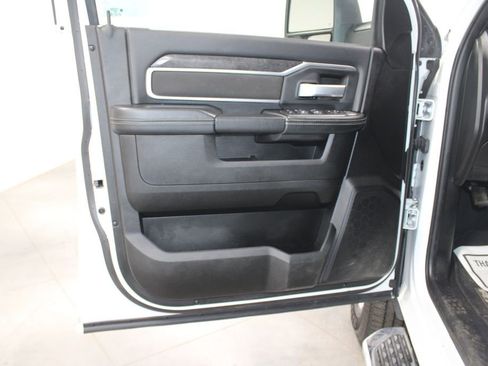 Used 2024 RAM 2500 Big Horn image 24