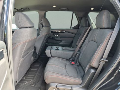 Certified 2023 Honda Pilot Sport image 17