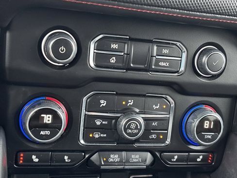 Used 2023 Chevrolet Tahoe RST w/ Sport Performance Package image 41