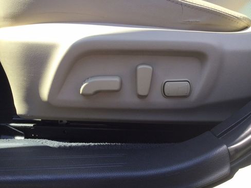 Used 2017 Subaru Outback 2.5i Limited image 20