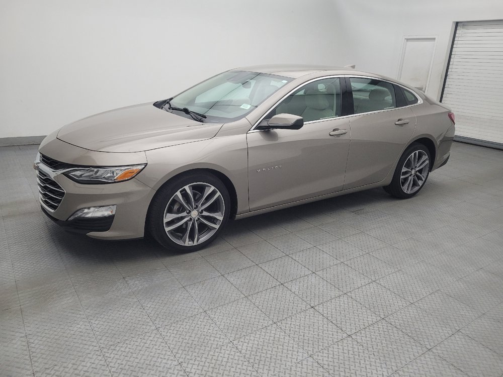 Used 2024 Chevrolet Malibu LT FWD image 2