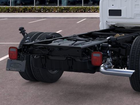 New 2026 Ford F450 XL w/ XL Chrome Package RWD image 26