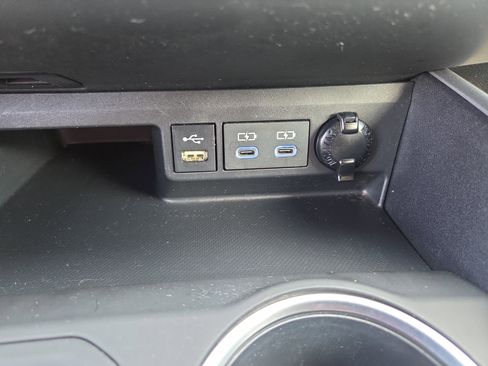 Certified 2022 Toyota Highlander XLE image 31