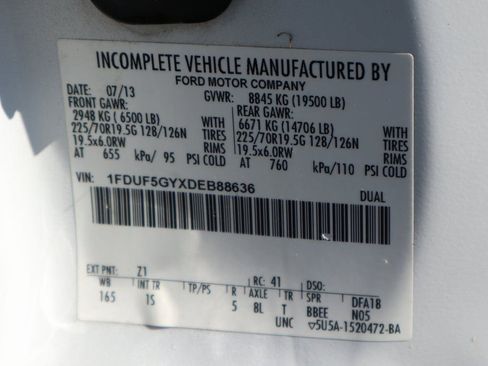 Used 2013 Ford F550 2WD Regular Cab Super Duty w/ Payload Upgrade Pkg image 53