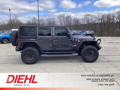 Used 2016 Jeep Wrangler Unlimited Rubicon image 8
