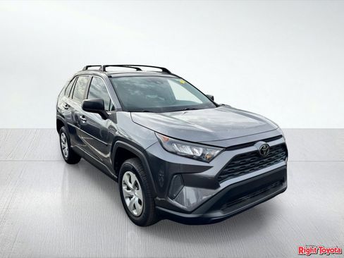 Certified 2021 Toyota RAV4 LE w/ Carpet Mat Package (TMS) image 5