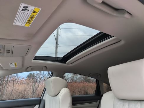 Used 2019 Honda Accord EX-L image 12