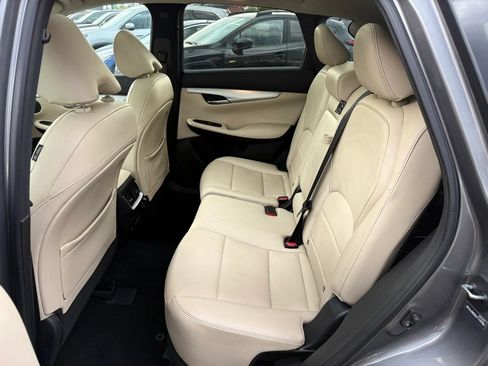 Used 2020 INFINITI QX50 Luxe AWD/4WD image 16