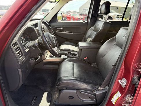 Used 2012 Jeep Liberty Limited Jet w/ Comfort/Convenience Group AWD/4WD image 11