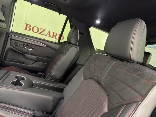 Used 2026 Honda Pilot Black Edition image 31