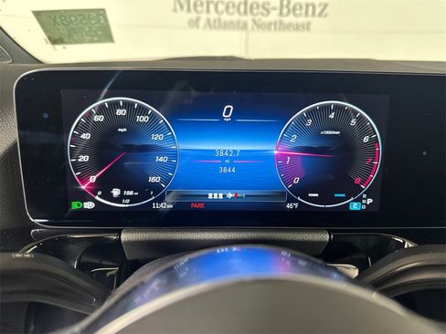 Certified 2025 Mercedes-Benz GLA 250 image 27