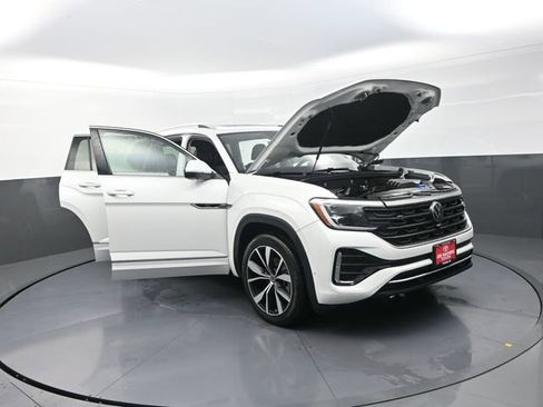 Used 2024 Volkswagen Atlas SEL Premium R-Line AWD/4WD image 6