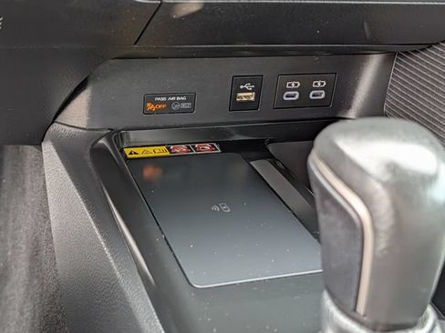 Used 2025 Toyota Camry SE FWD image 17