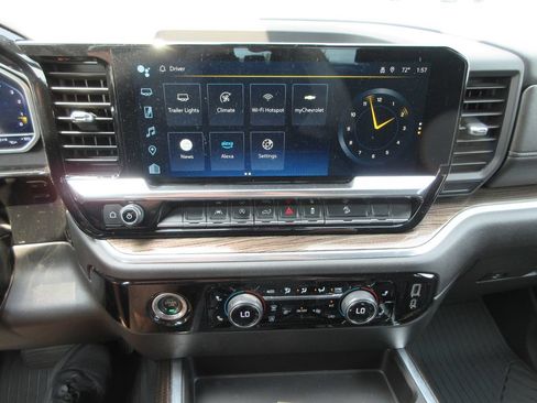 Certified 2023 Chevrolet Silverado 1500 RST w/ Z71 Off-Road Package AWD/4WD image 33