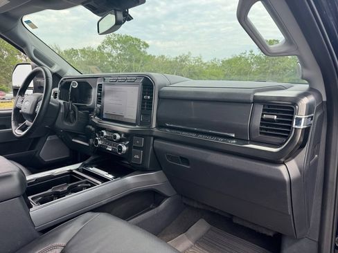 Certified 2024 Ford F250 Lariat w/ Lariat Ultimate Package AWD/4WD image 21