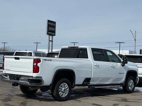 Used 2024 Chevrolet Silverado 2500 LT image 34