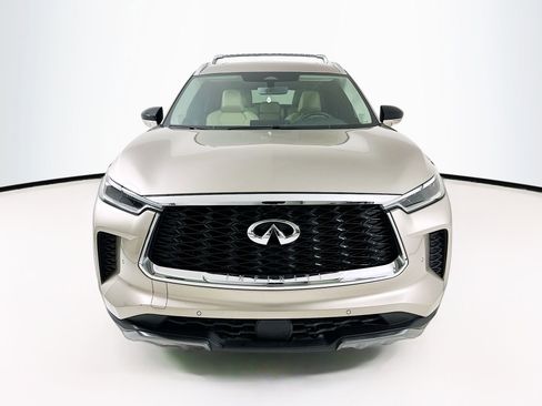 Used 2023 INFINITI QX60 Sensory w/ Cargo Package image 2