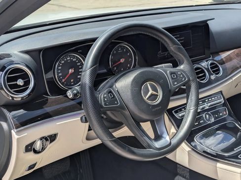 Used 2017 Mercedes-Benz E 300 image 13