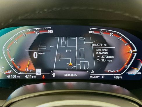 Certified 2023 BMW X6 xDrive40i w/ M Sport Package image 12